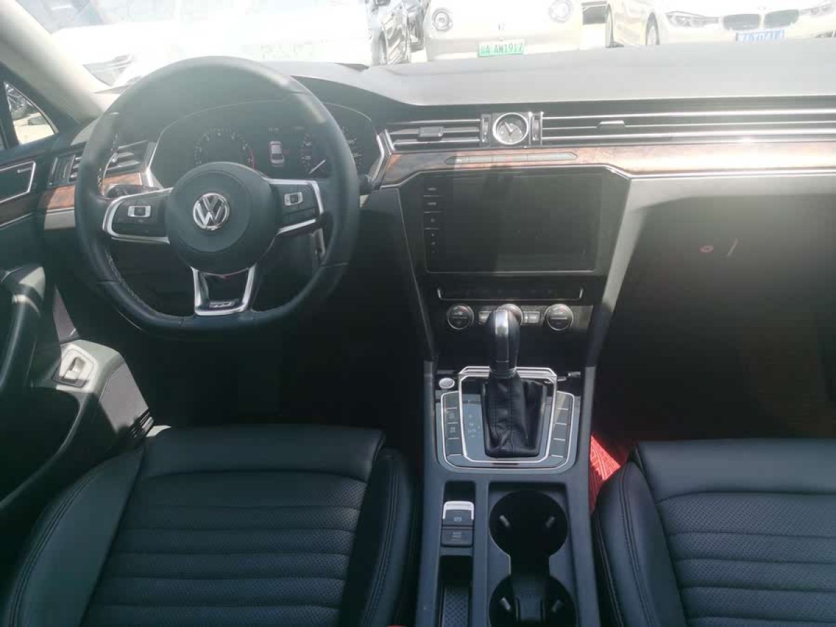 大眾 邁騰  2018款 330TSI DSG 領(lǐng)先型圖片