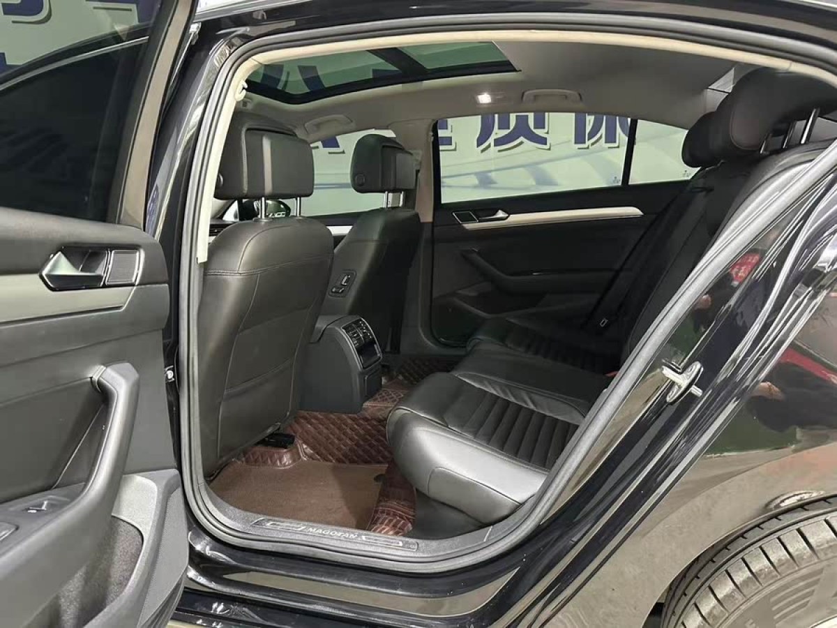 大眾 邁騰  2019款  330TSI DSG 領(lǐng)先型 國VI圖片