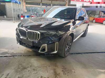 2024年02月 寶馬 寶馬X5 xDrive 30Li M運(yùn)動(dòng)套裝圖片