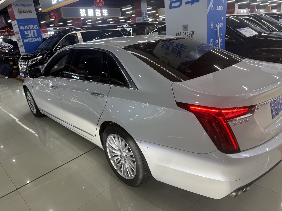 凱迪拉克 CT6  2019款 28T 時(shí)尚型圖片