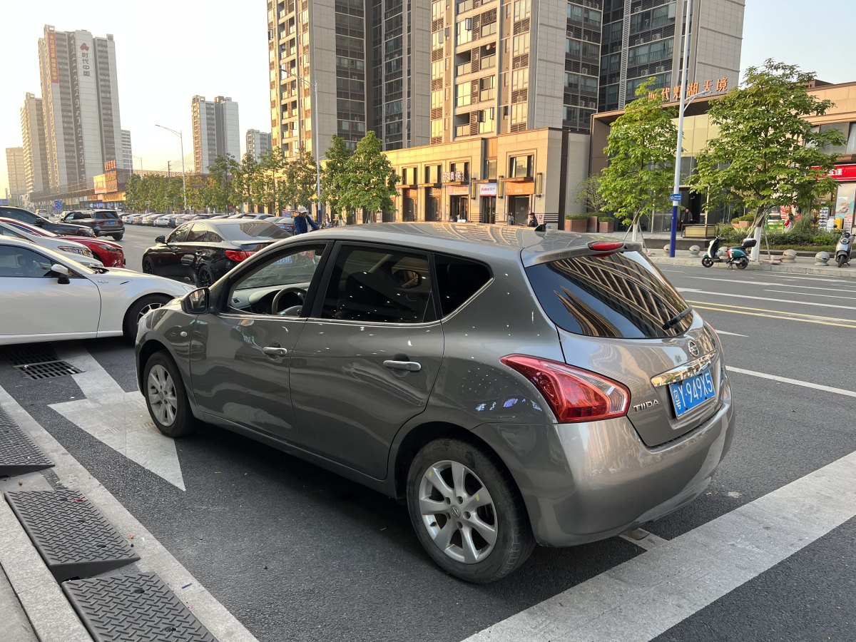 日產(chǎn) 騏達  2011款 1.6L CVT智能型圖片