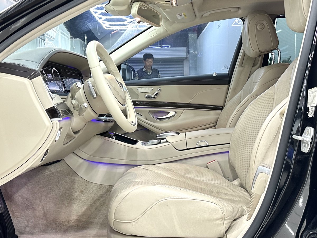 2015年2月奔驰 奔驰S级  2014款 S 320 L 商务型