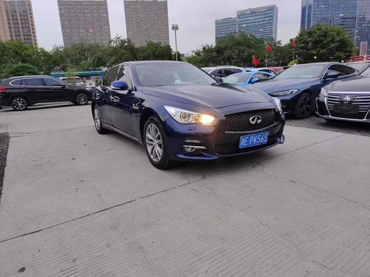 英菲尼迪 Q50L  2018款  2.0T 舒適版 國VI圖片