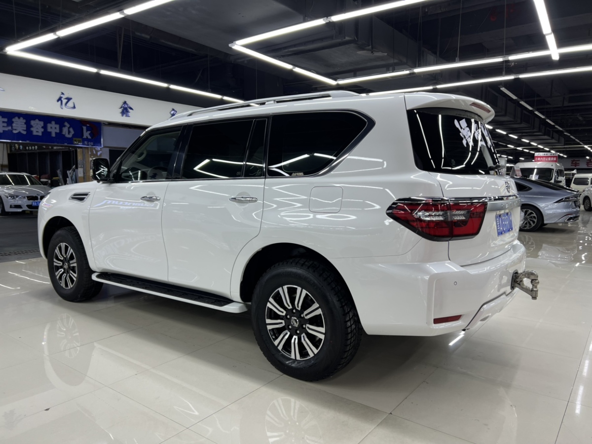 日產(chǎn) 途樂  2018款 4.0L 領英型圖片