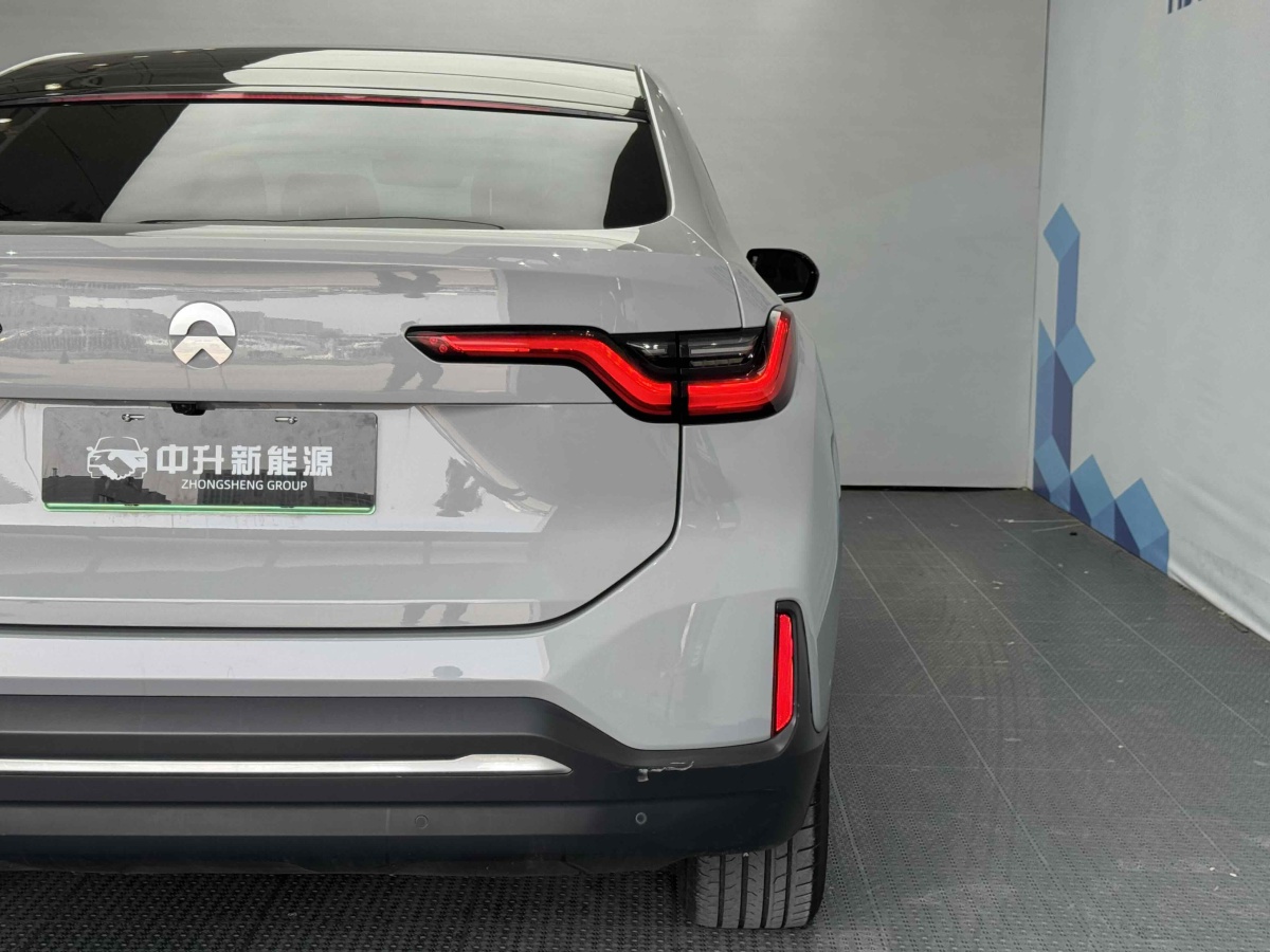 蔚來(lái) 蔚來(lái)EC6  2020款 605KM 運(yùn)動(dòng)版圖片