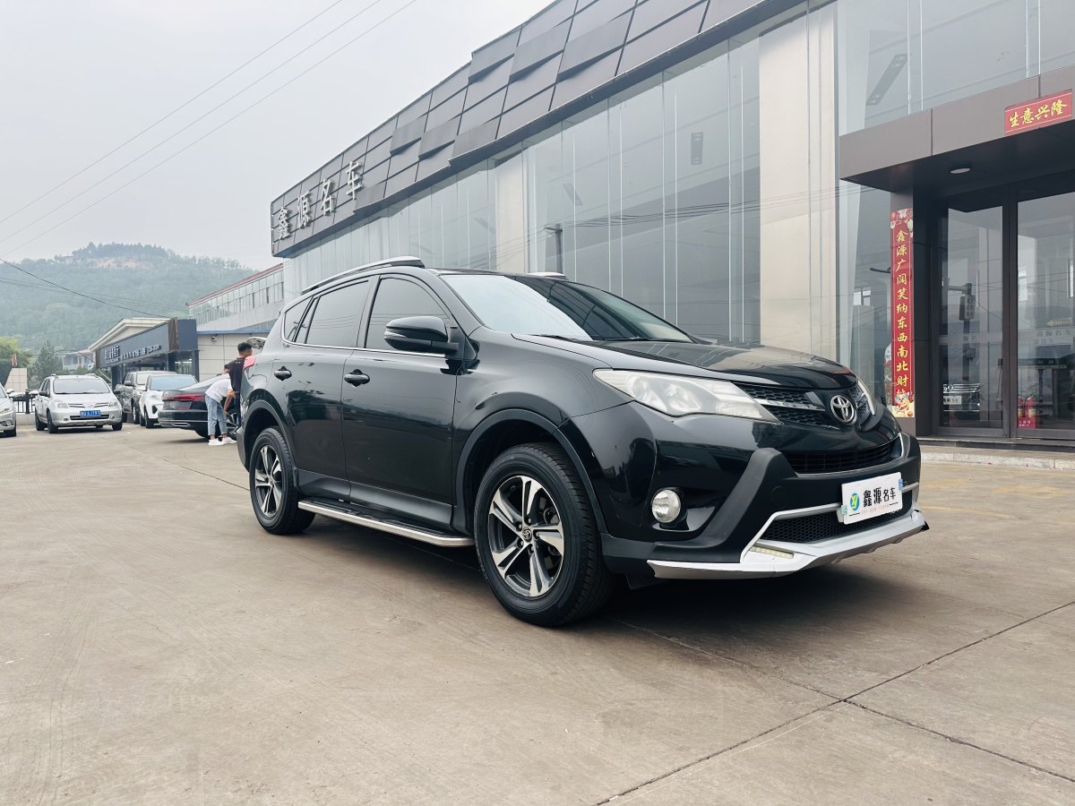 豐田 RAV4  2018款 榮放 2.0L CVT兩驅(qū)風(fēng)尚版圖片