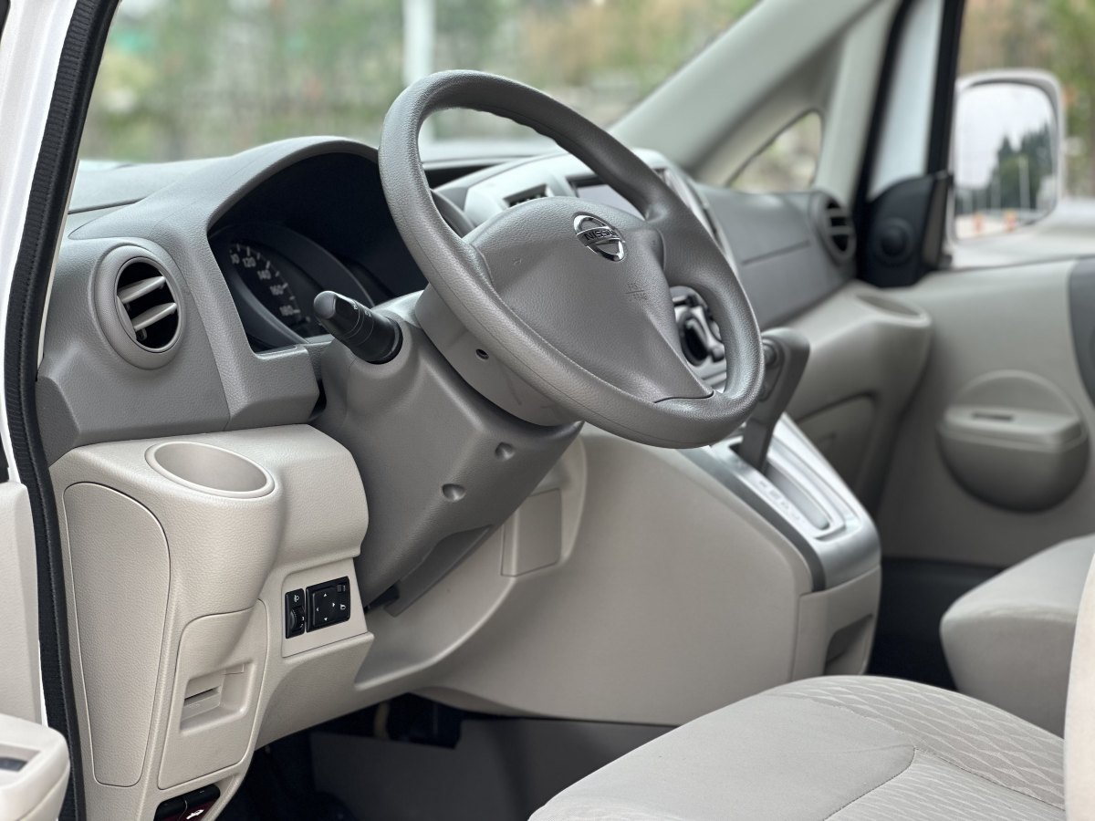 日產(chǎn) NV200  2018款 1.6L CVT豪華型圖片
