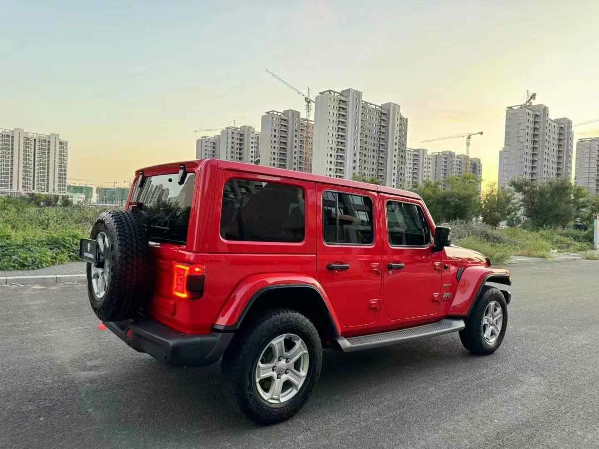 Jeep 牧马人  2019款  2.0T Rubicon 四门版图片