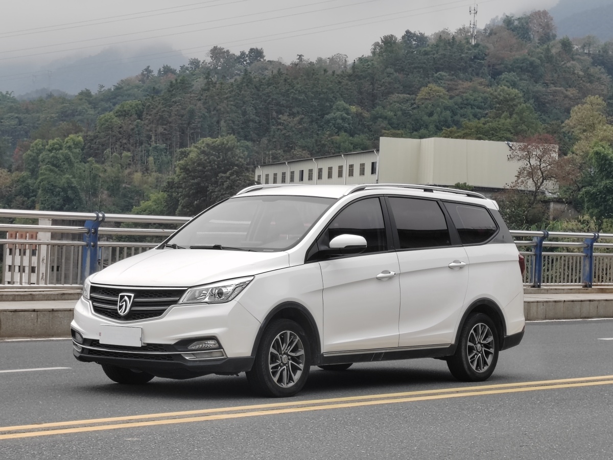 寶駿 730  2019款 1.5L 手動時尚型 7座 國VI圖片