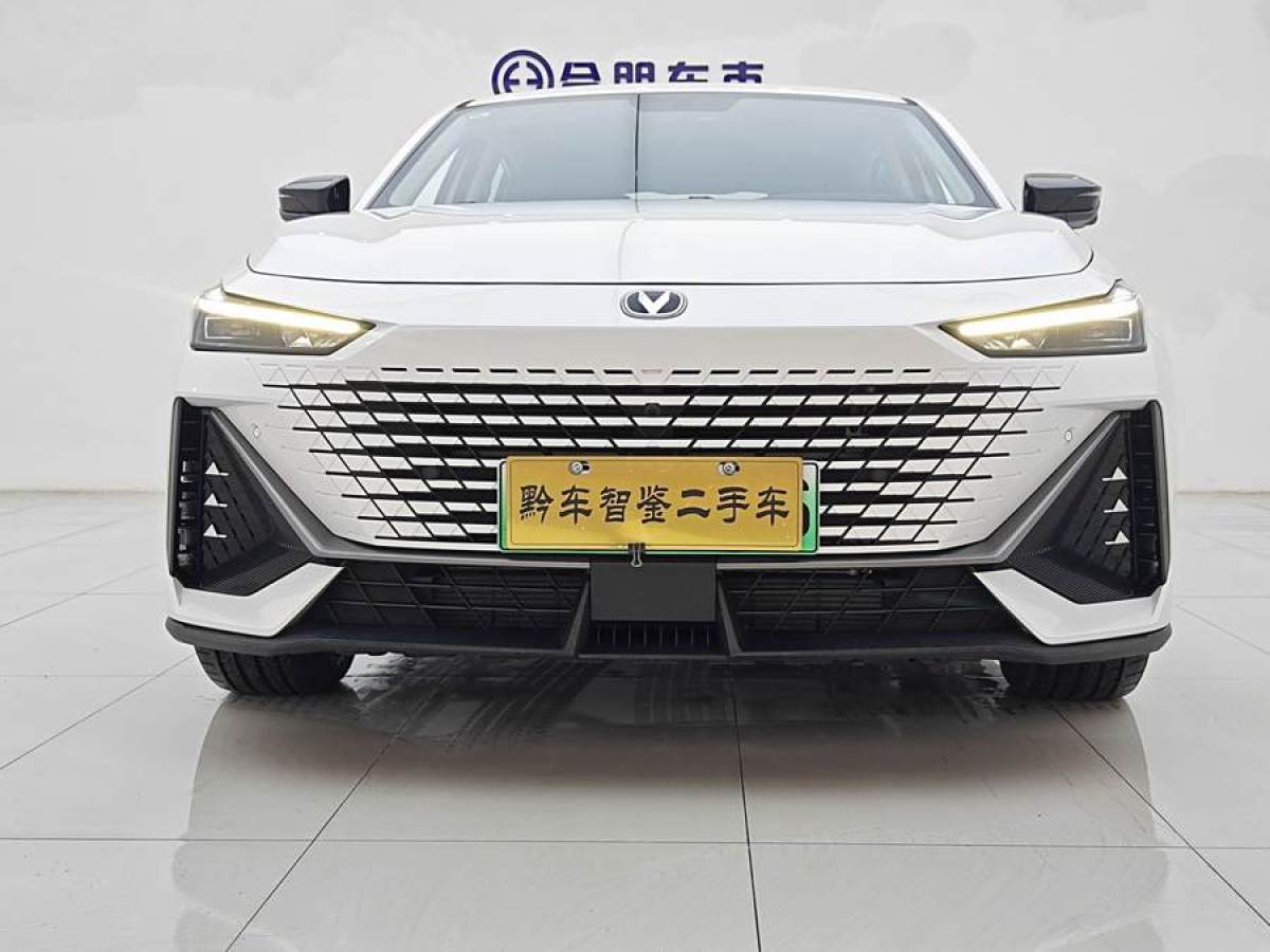 2024年10月長安 長安UNI-V 智電iDD  2023款 智電iDD 1.5T 113km智趣型（飛快版）