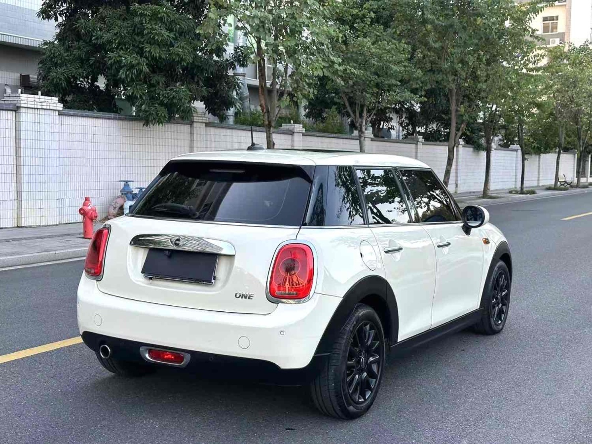 MINI MINI  2016款 1.2T ONE 先鋒派 五門版圖片