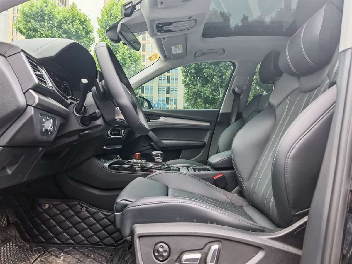奧迪 奧迪Q5L  2024款 40 TFSI 時(shí)尚動(dòng)感型圖片