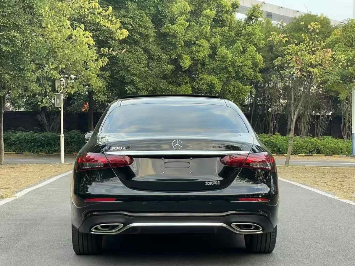 奔馳 奔馳E級  2022款 E 300 L 豪華型圖片