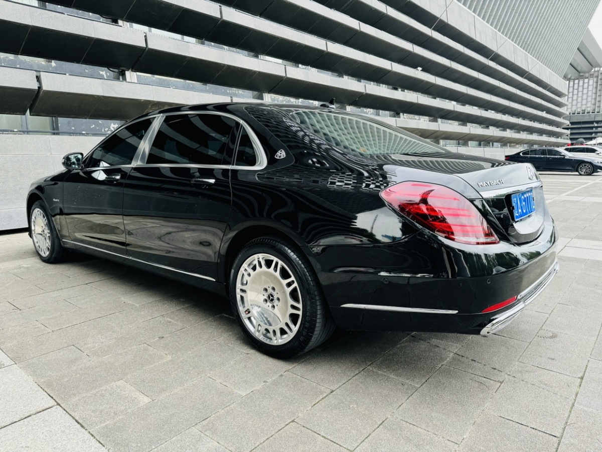 2015年9月奔馳 邁巴赫S級(jí)  2015款 S 400 4MATIC