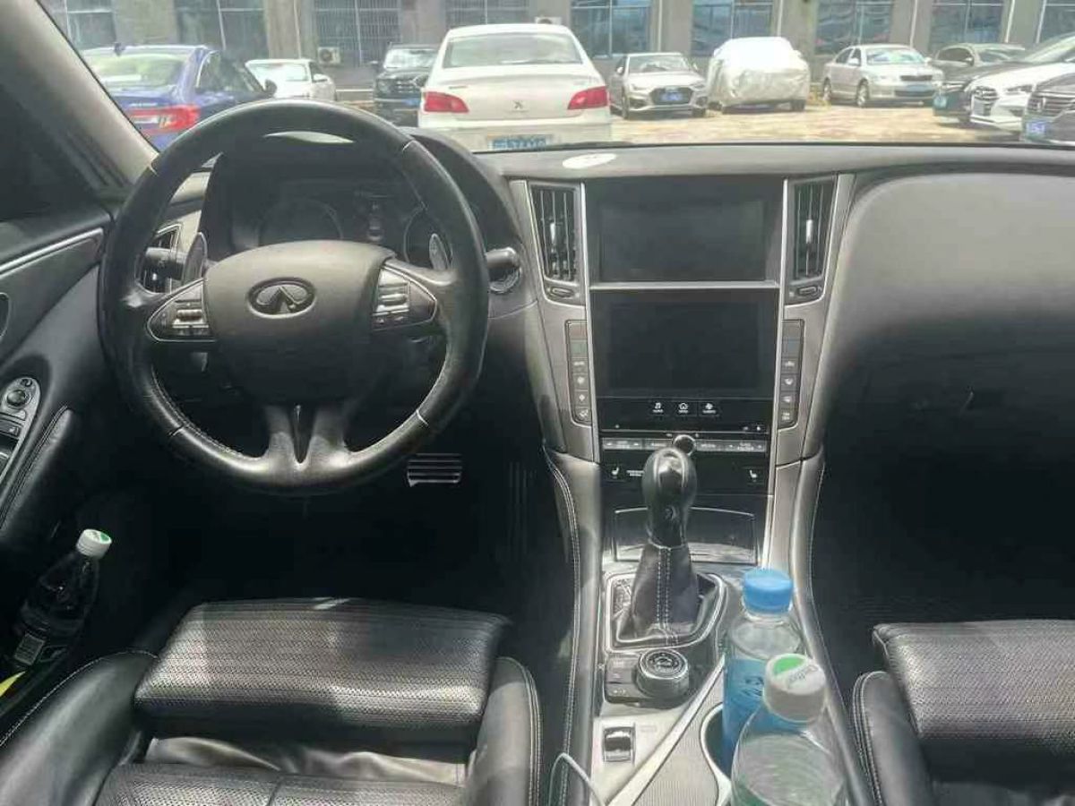 英菲尼迪 Q50L  2015款 2.0T 悦享版图片