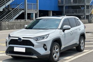 RAV4榮放 豐田 雙擎 2.5L E-CVT兩驅(qū)精英版