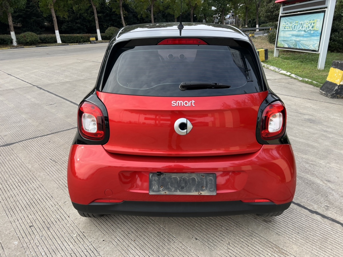 smart forfour  2018款 1.0L 52千瓦靈動版圖片