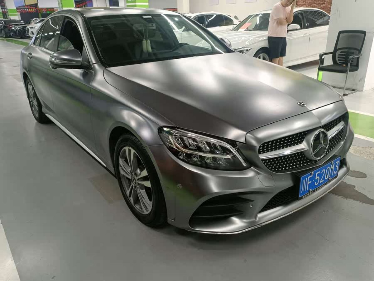 奔馳 奔馳C級  2020款 改款 C 200 L 時(shí)尚型運(yùn)動(dòng)版圖片