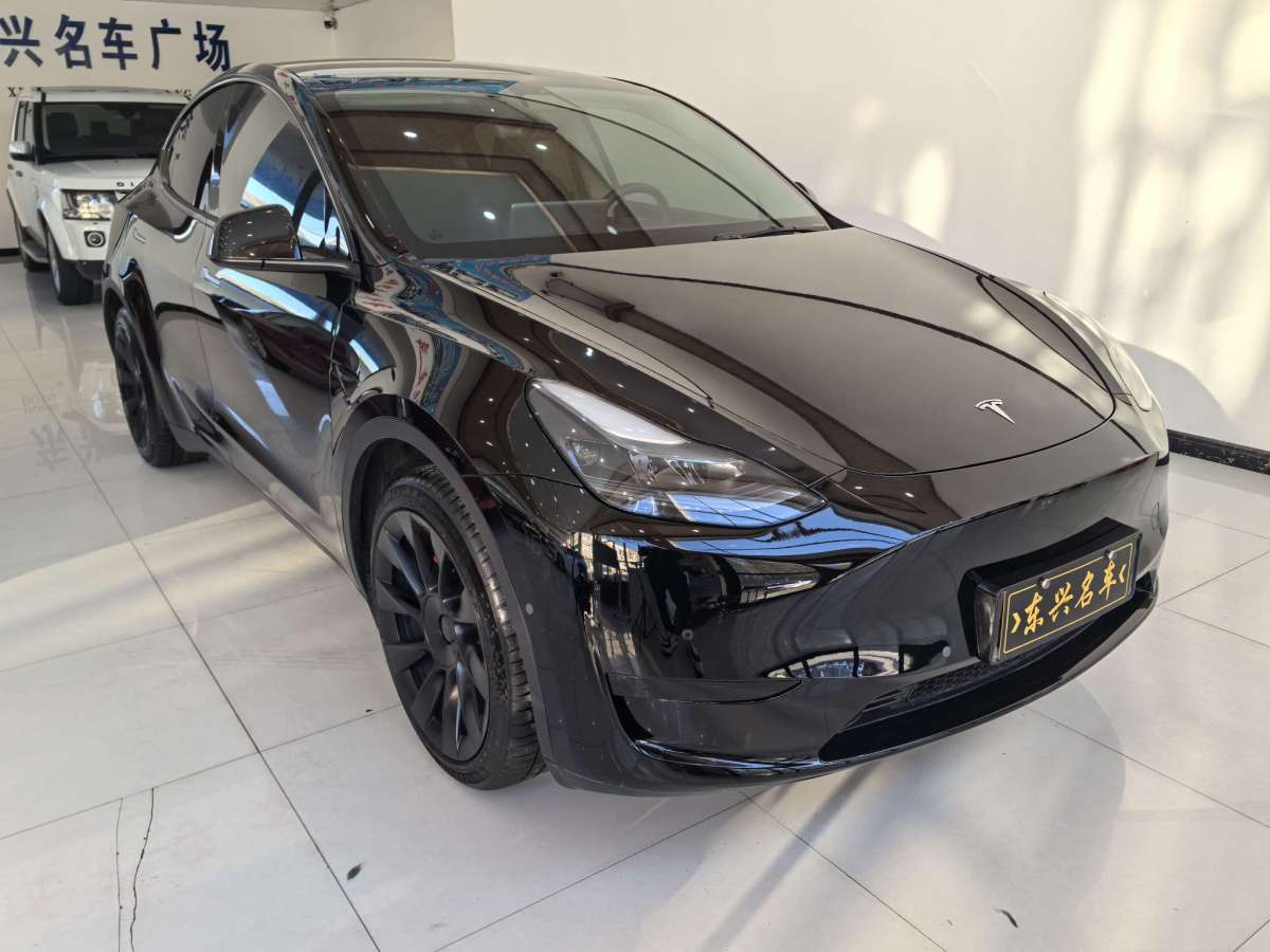 特斯拉 Model 3  2021款 改款 標(biāo)準(zhǔn)續(xù)航后驅(qū)升級版圖片