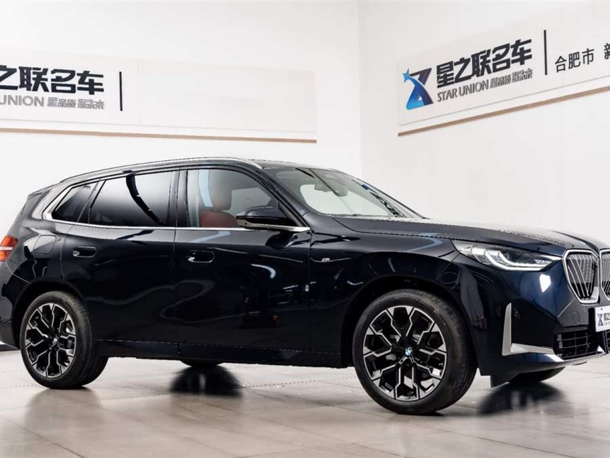 寶馬 寶馬X3  2025款 xDrive30L 領(lǐng)先型 M運(yùn)動(dòng)套裝圖片