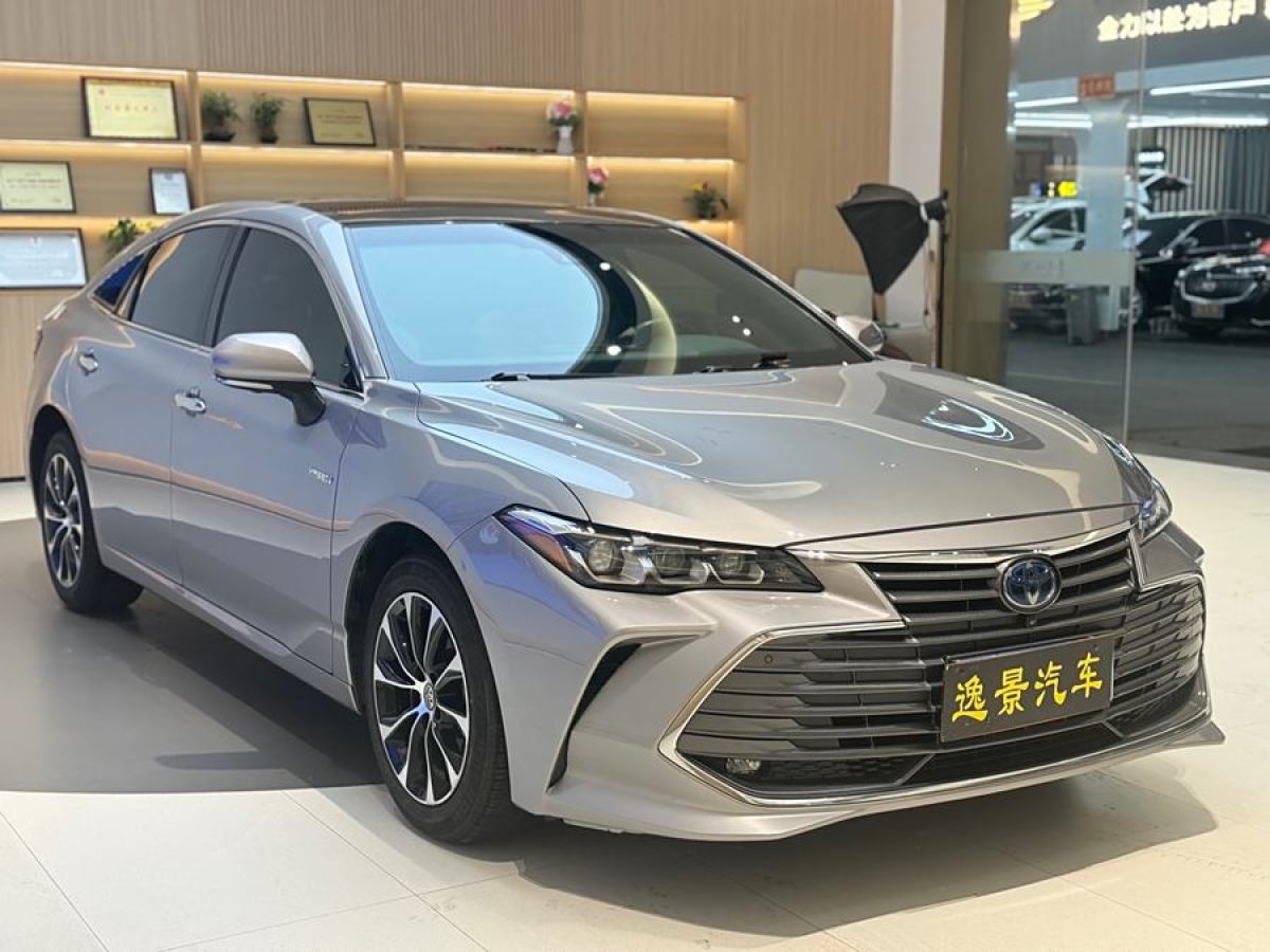 豐田 亞洲龍  2019款 雙擎 2.5L XLE尊貴版 國(guó)V圖片