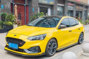 福克斯 福特 三厢 EcoBoost 180 自动ST Line