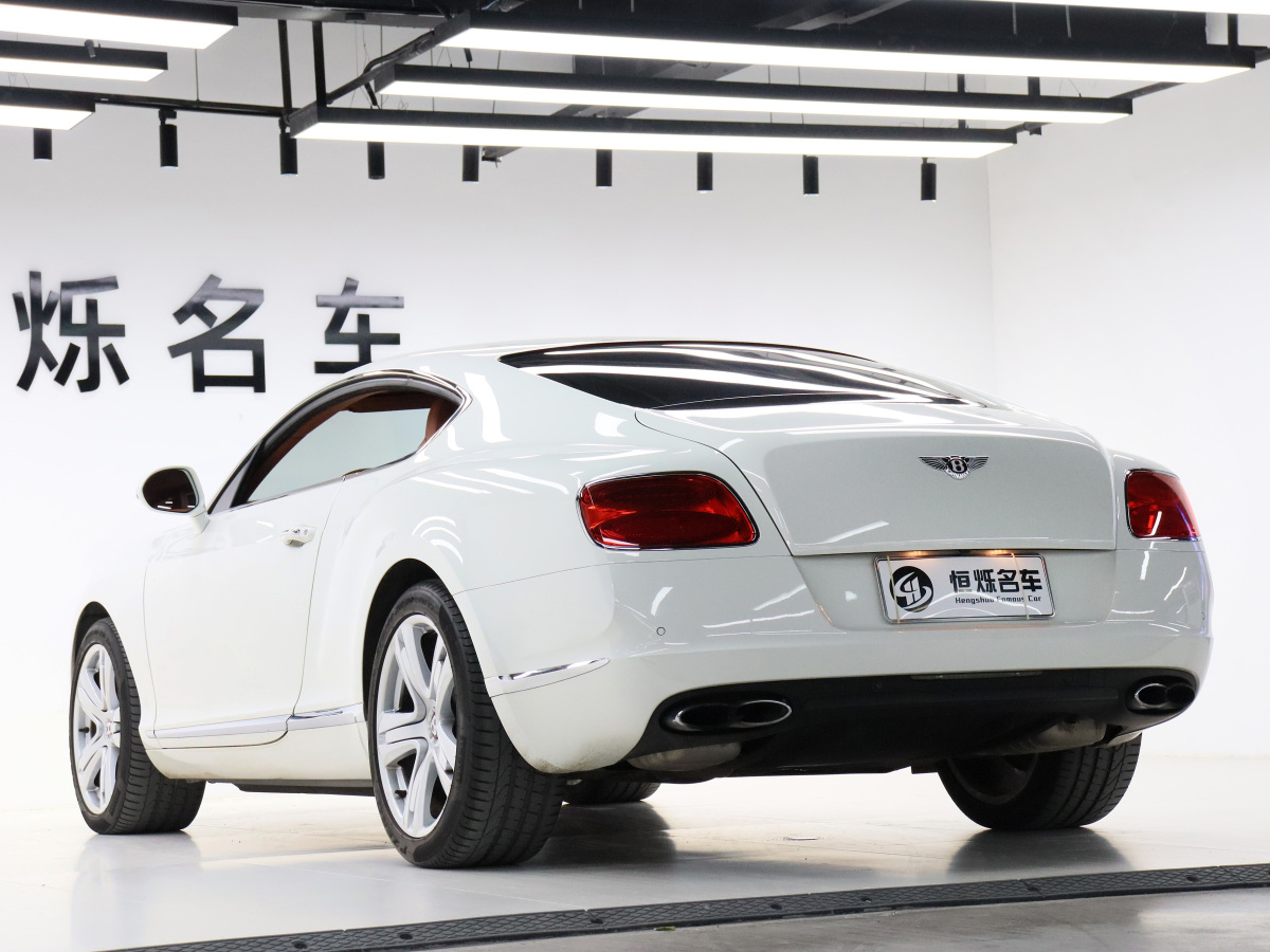 賓利 歐陸  2014款 4.0T GT V8 S 標(biāo)準(zhǔn)版圖片