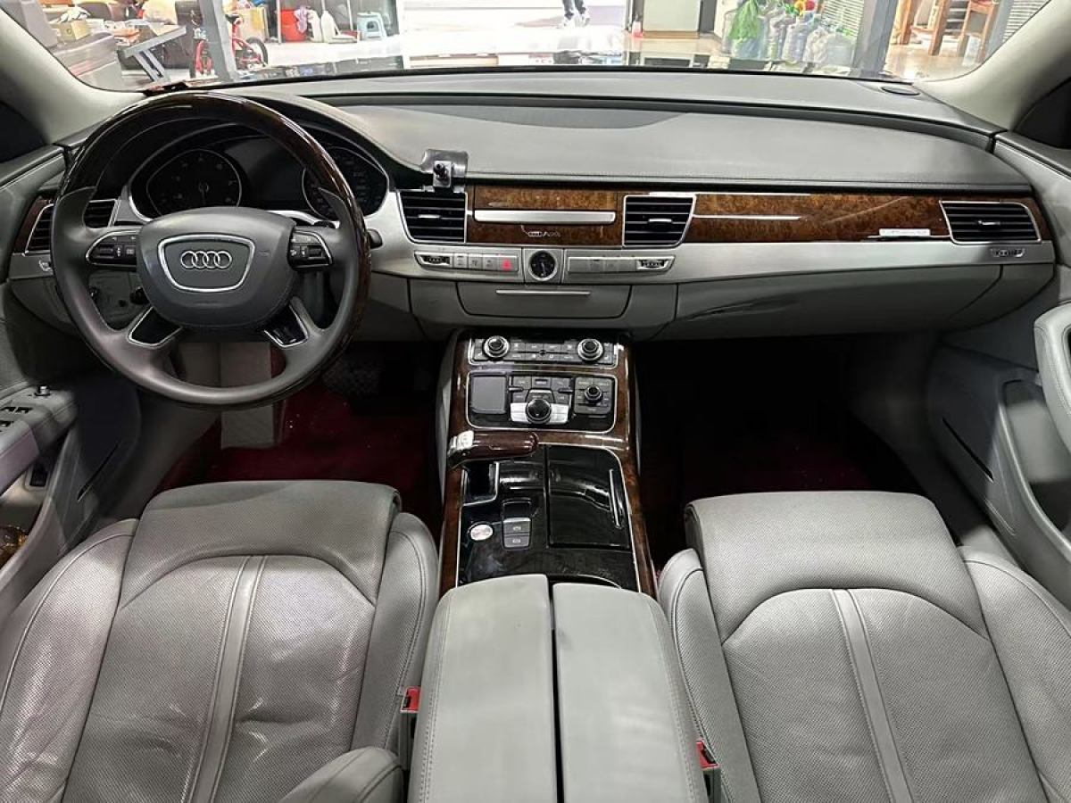 奧迪 奧迪A8  2012款 A8L 45 TFSI quattro豪華型圖片