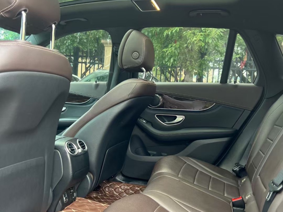 奔驰 奔驰GLC  2019款 改款 GLC 260 L 4MATIC 豪华型图片