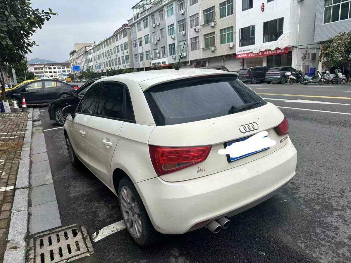 奧迪 奧迪A1  2014款 A1 1.4TFSI 30TFSI 技術(shù)型圖片