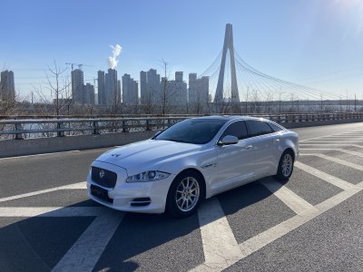 2015年4月 捷豹 XJ XJL 2.0T 兩驅(qū)尊享商務(wù)版圖片