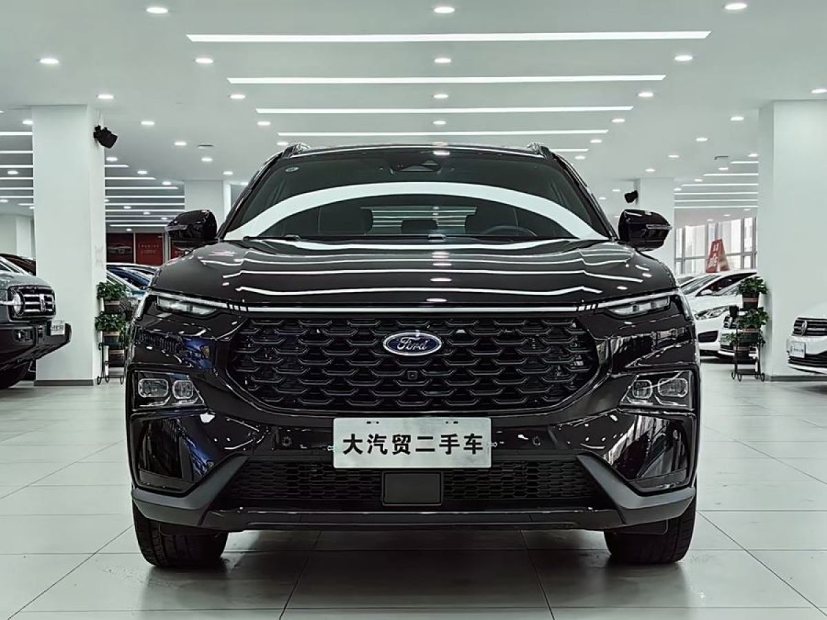 福特 領(lǐng)睿  2023款 極境 EcoBoost 170 魅影圖片