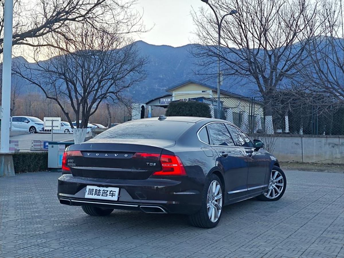 沃爾沃 S90  2019款 T5 智雅版圖片