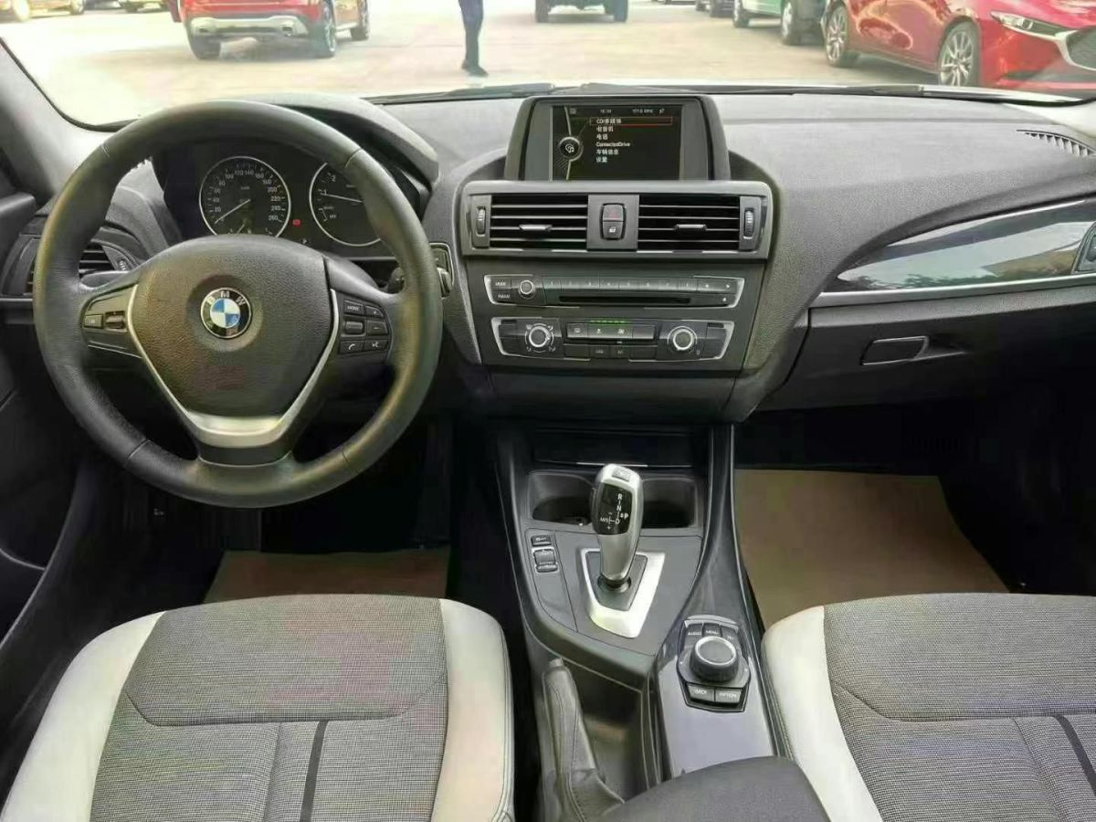 寶馬 寶馬i3  2014款 BMW i3 帶增程發(fā)動機圖片