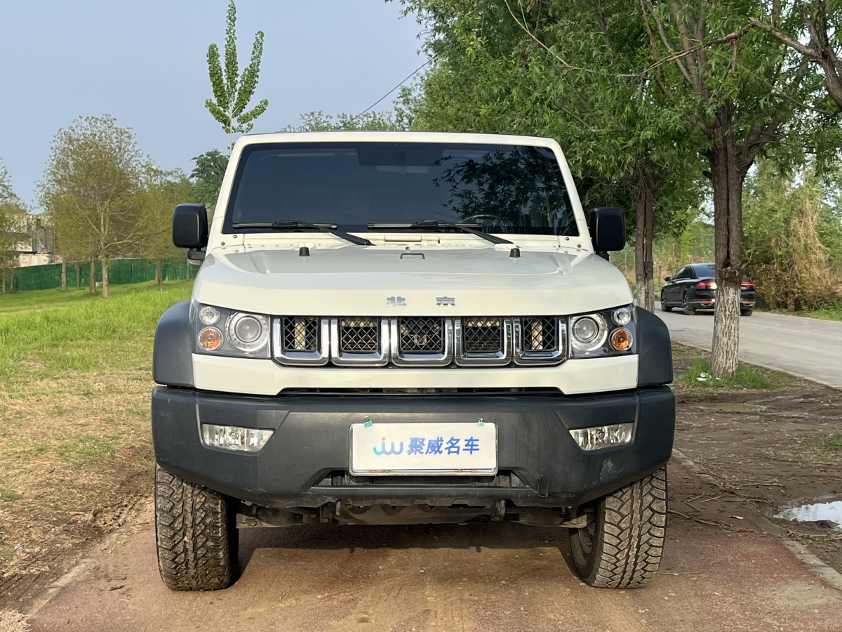 北京 BJ40  2016款 40L 2.3T 自动四驱尊享版图片