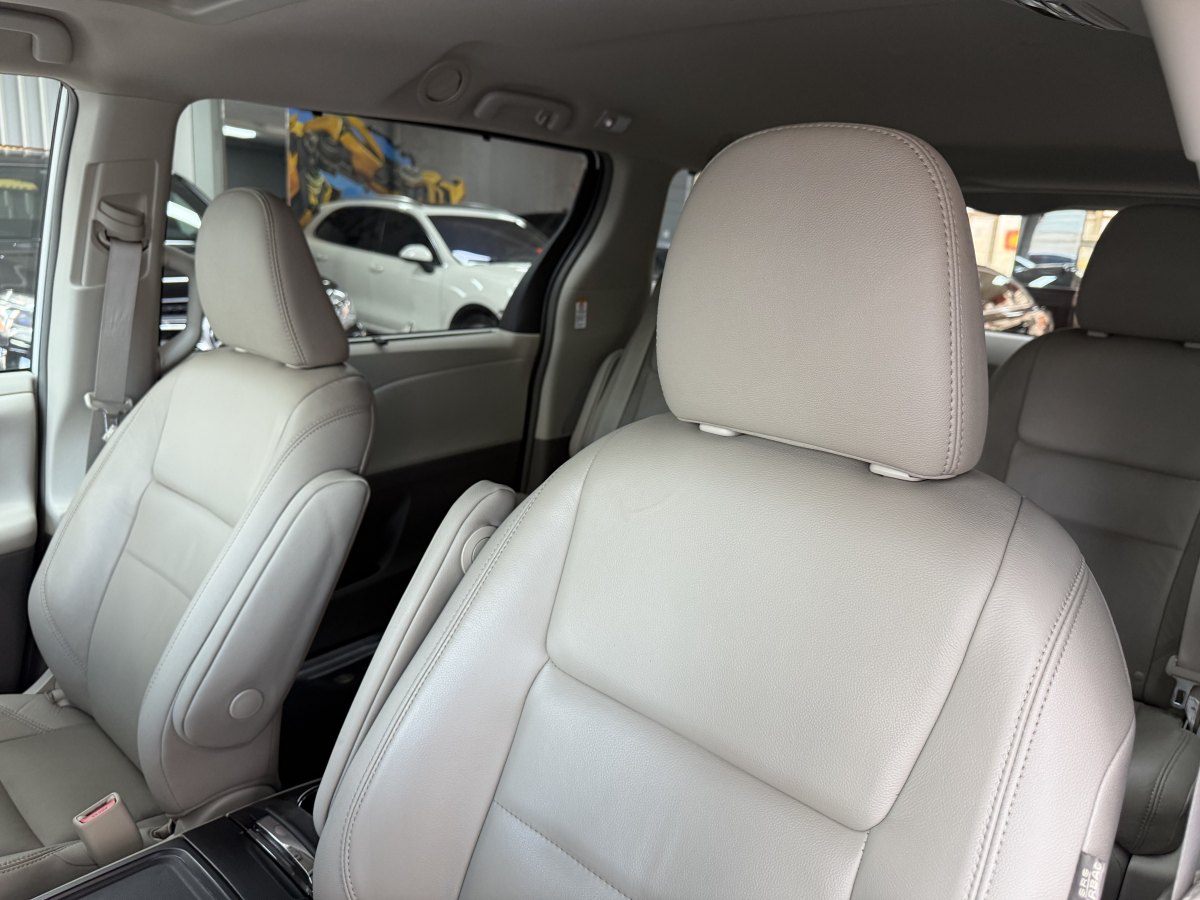 豐田 塞納  2006款 3.5L XLE 兩驅(qū)圖片