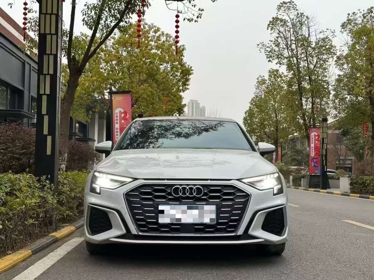 奧迪 奧迪A3  2023款 A3L Limousine 35 TFSI 時尚運動型圖片