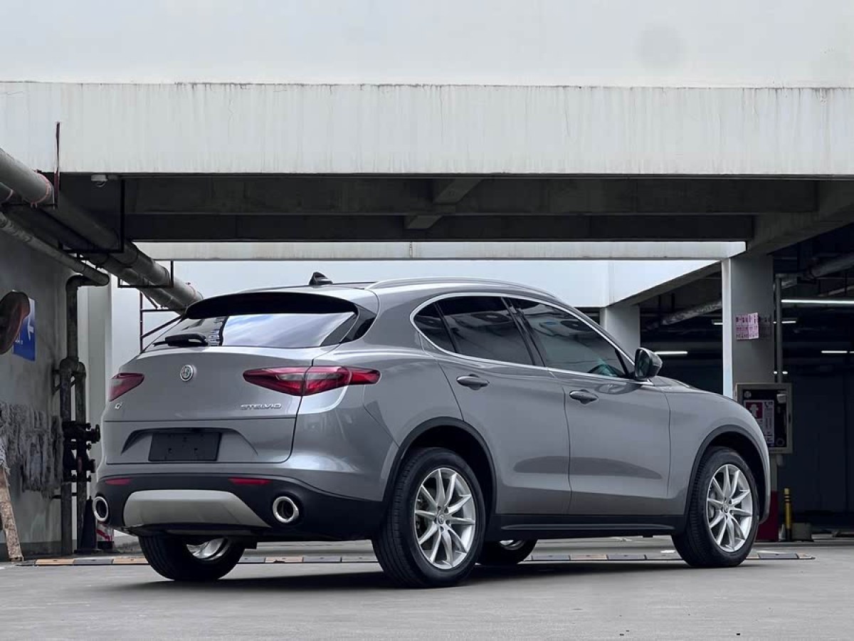 阿爾法·羅密歐 Stelvio  2021款 2.0T 280HP 豪華版圖片