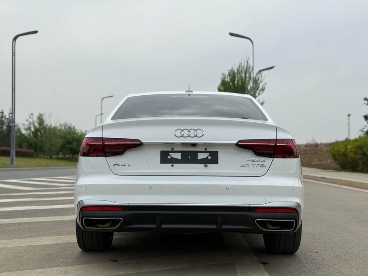 奧迪 奧迪A4L  2020款 40 TFSI 豪華動(dòng)感型圖片