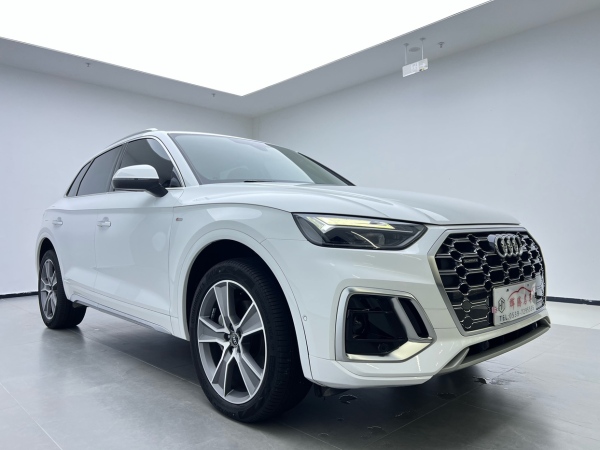 奥迪Q5L 2021款 45 TFSI 豪华动感型