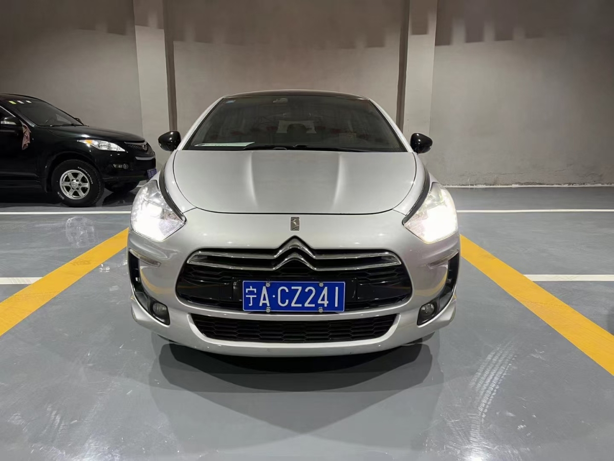 DS DS 5  2014款 1.6T 尊享版THP200圖片