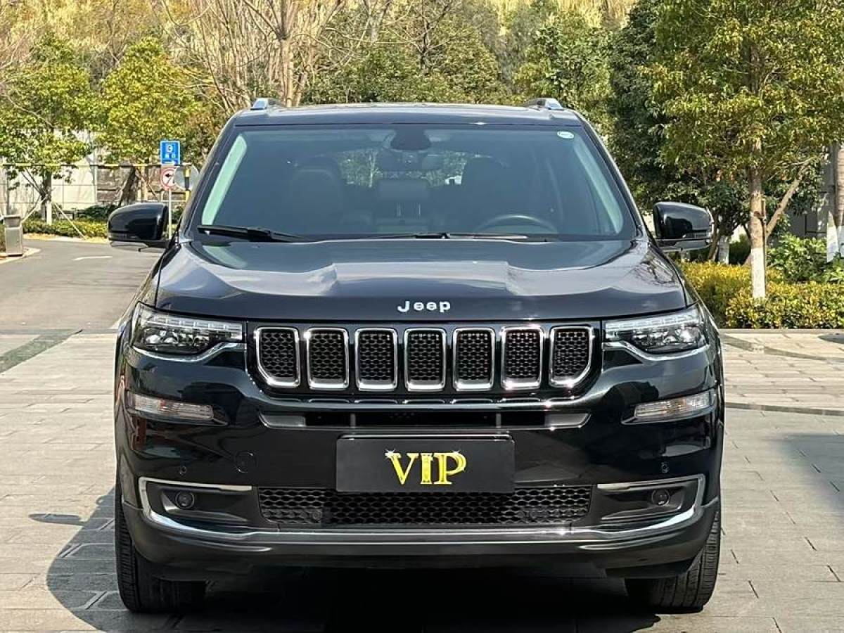 Jeep 大指揮官  2020款 2.0T 兩驅(qū)精英版圖片