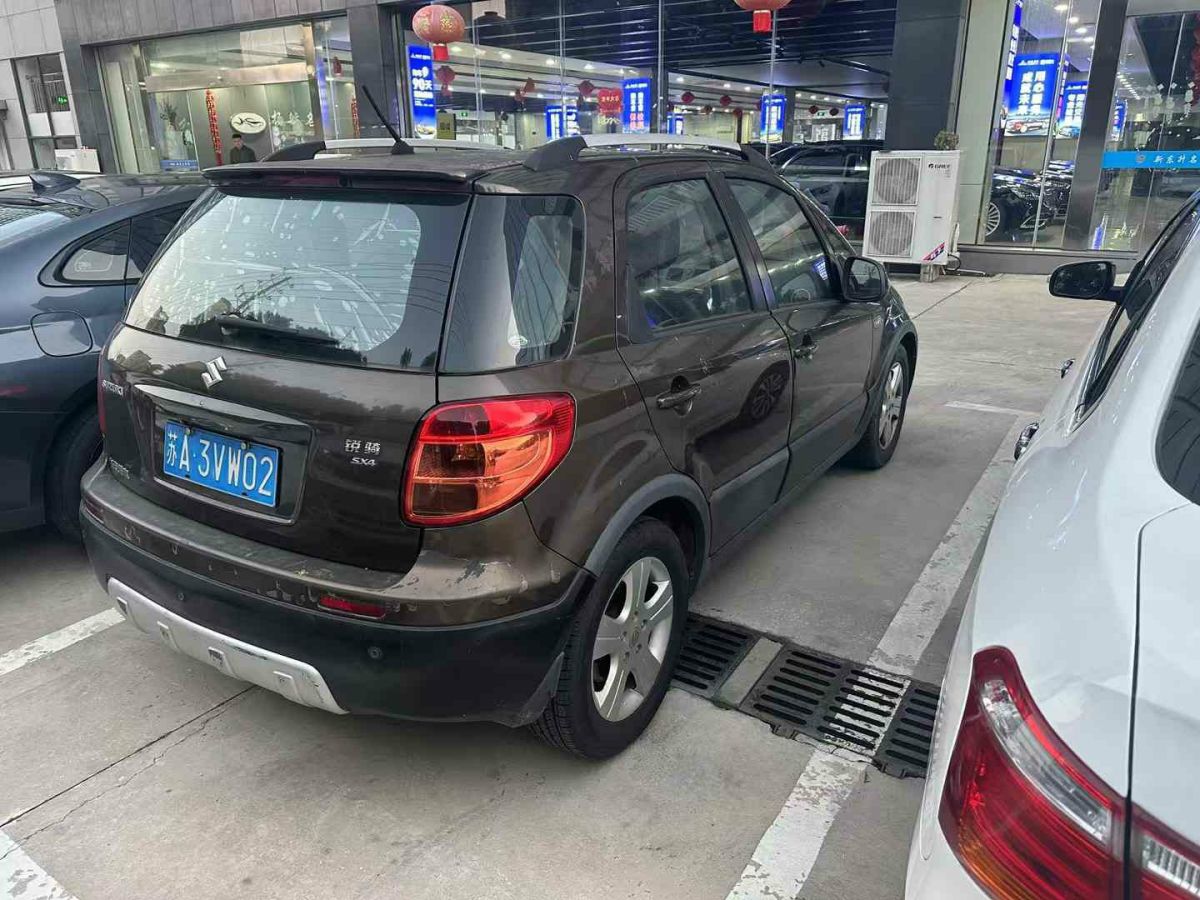 鈴木 天語(yǔ) SX4  2013款 1.6L 手動(dòng)酷銳型圖片