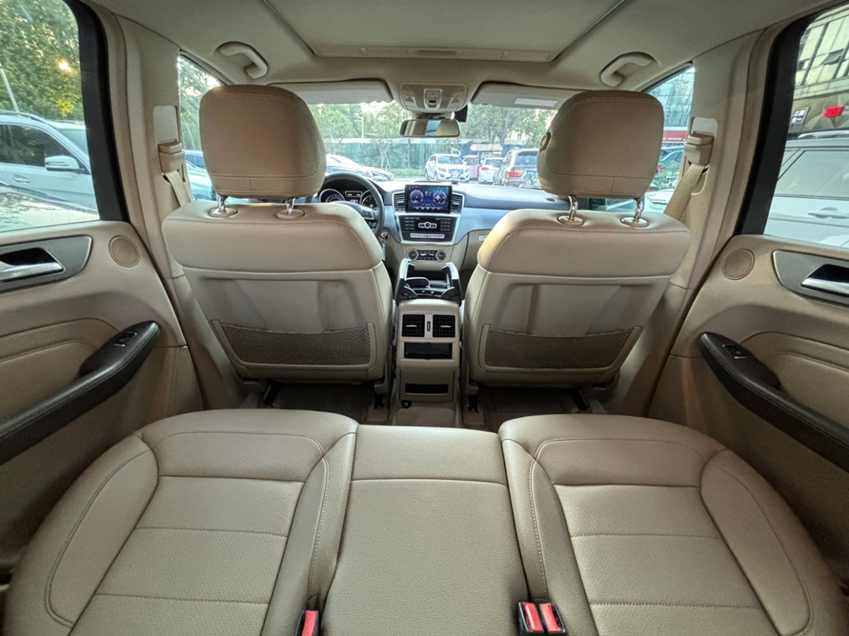 2014年04月奔驰 奔驰M级  2014款 ML 320 4MATIC