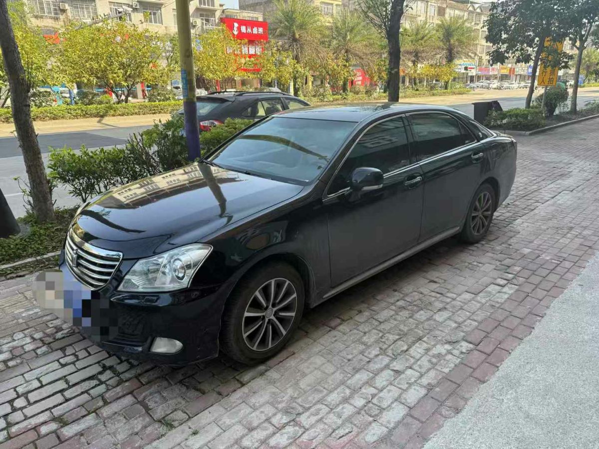 豐田 皇冠  2010款 2.5L Royal 真皮天窗導(dǎo)航版圖片