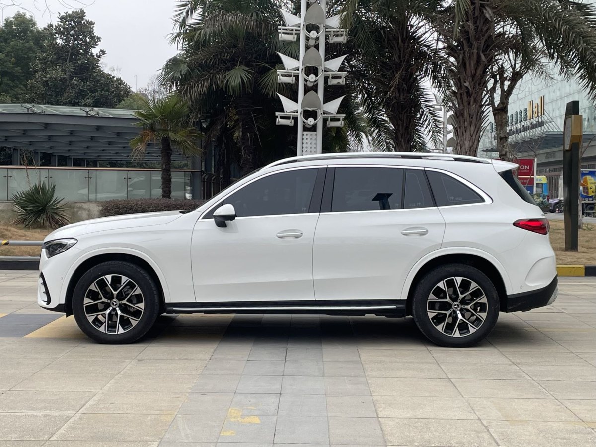 奔馳 奔馳GLC  2024款 改款 GLC 260 L 4MATIC 豪華型 5座圖片