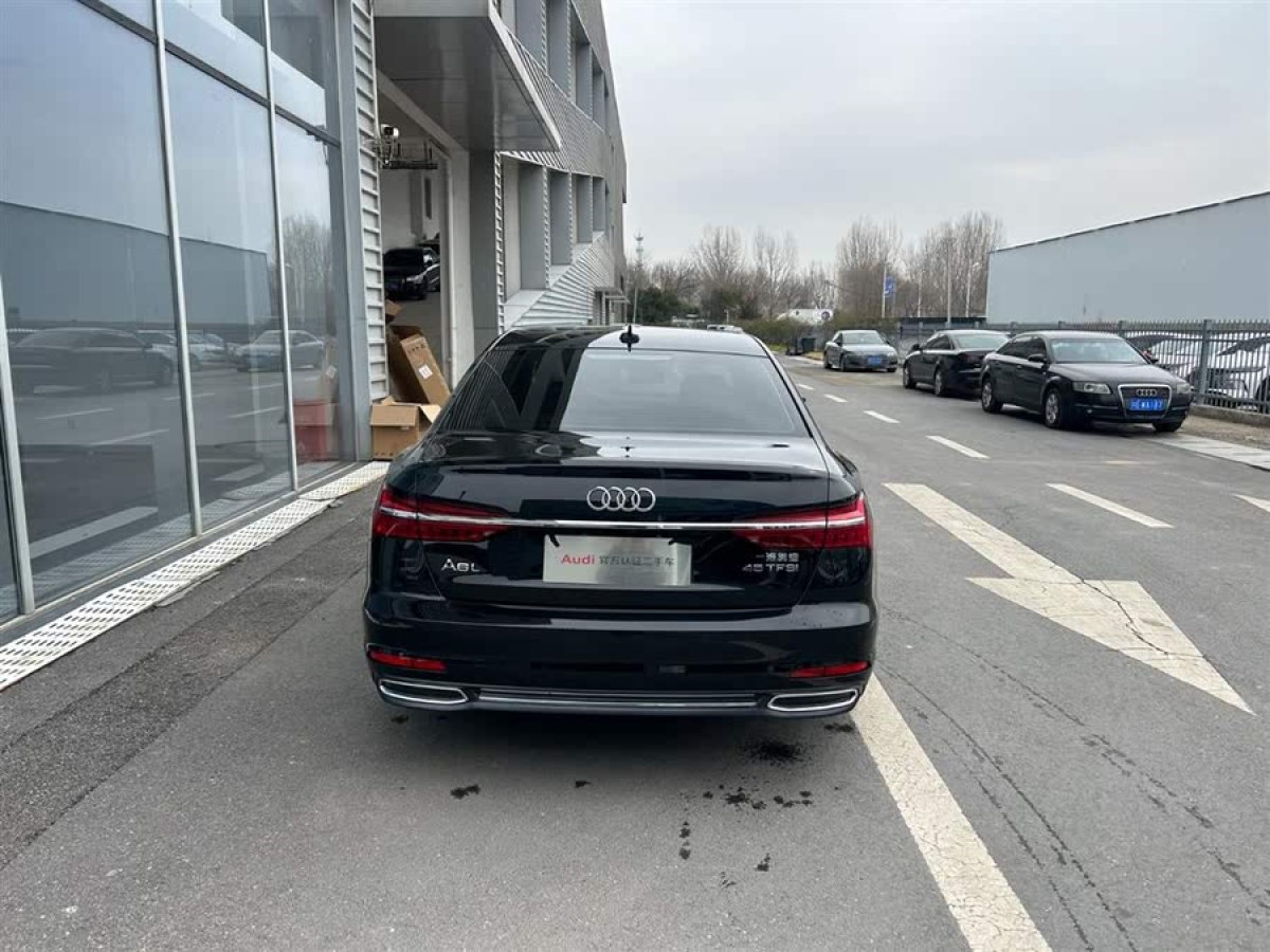 奧迪 奧迪A6L  2022款 45 TFSI 臻選致雅型圖片