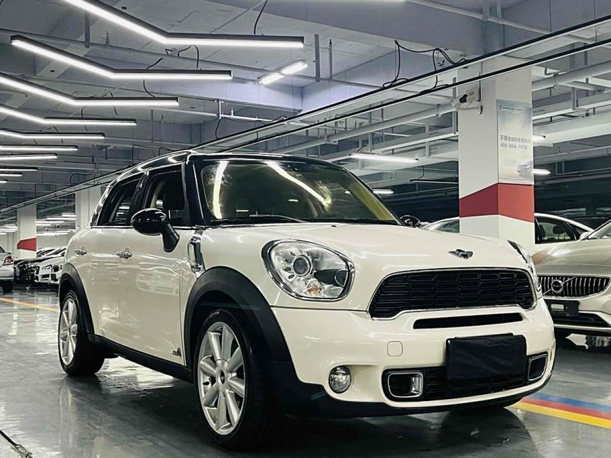 MINI COUNTRYMAN  2013款 1.6T COOPER S ALL4 滑雪版圖片