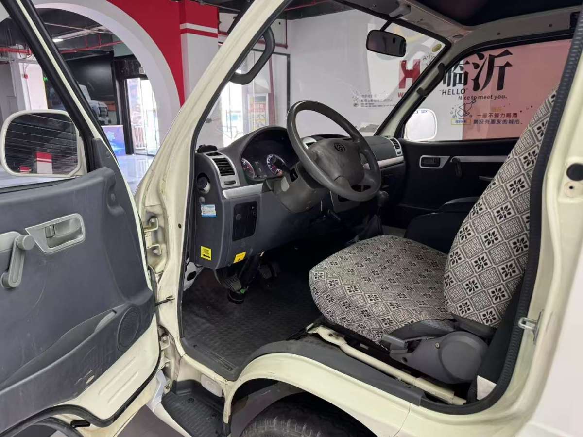 金旅 海獅  2021款 1.8L汽油版物流車龍運(yùn)GL650短軸高頂LJ4A18Q6圖片