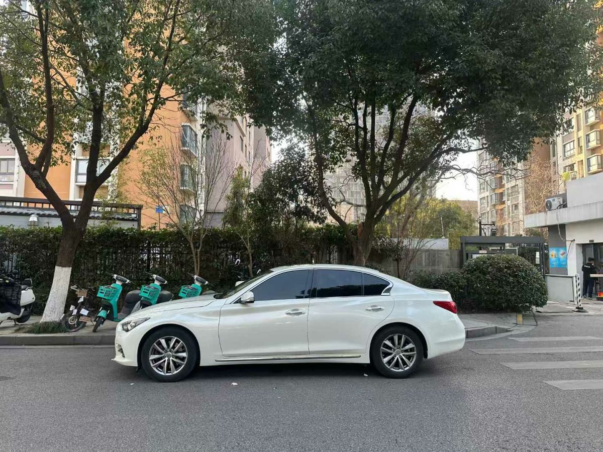 英菲尼迪 Q50  2017款 3.5L Hybrid圖片